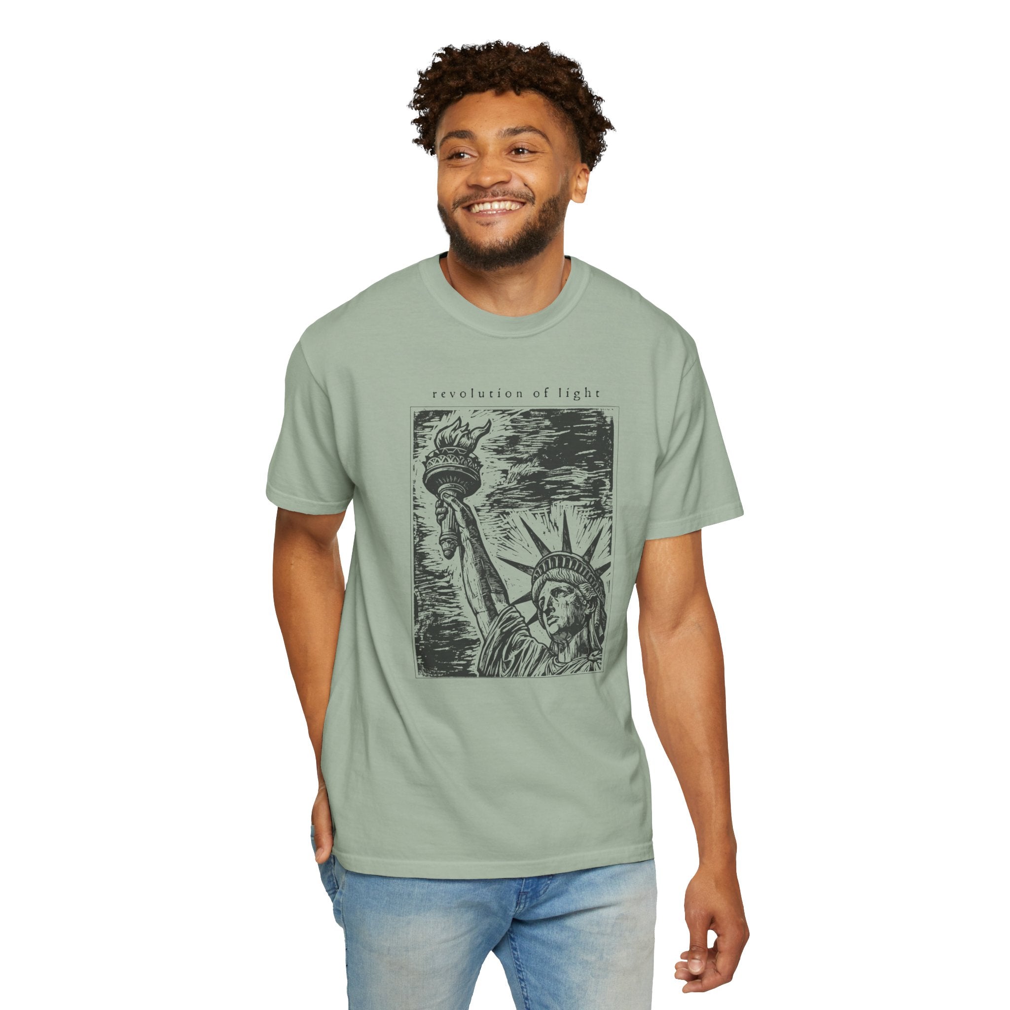 Revolution of Light Statue of Liberty Graphic T-Shirt – Chapel Wild